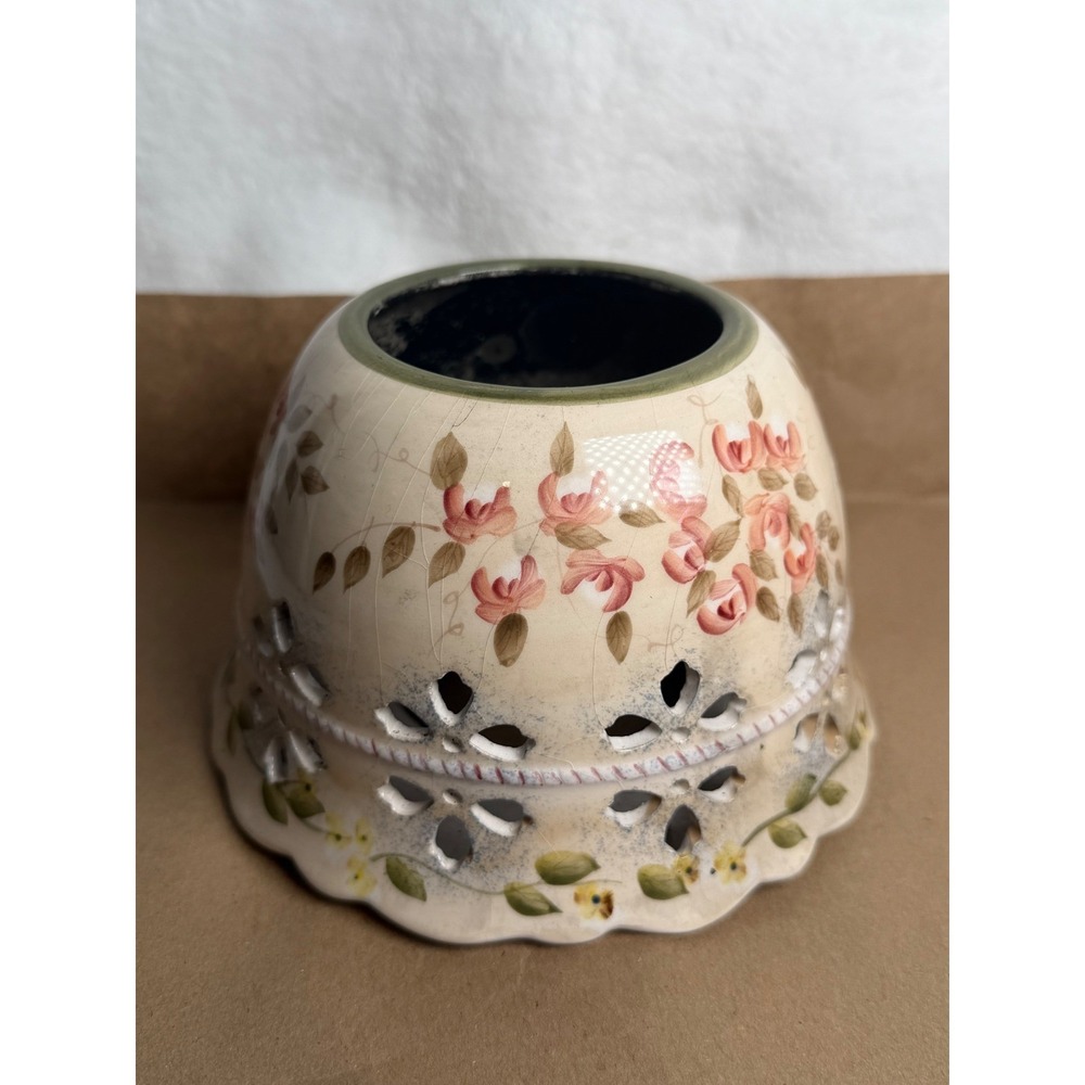 Vintage Home Interiors Floral Pierced Ceramic Candle Shade 6" Round Cream Good